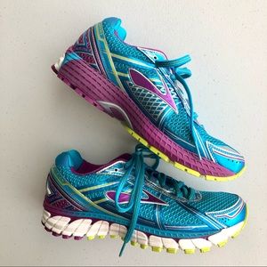 Brooks Adrenaline GTS 15 Size 8 Blue & Purple
